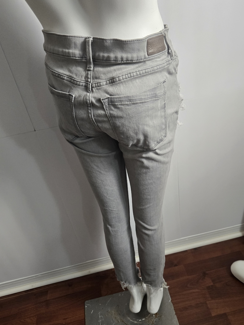 Express Women's Light Gray Skinny Jeans